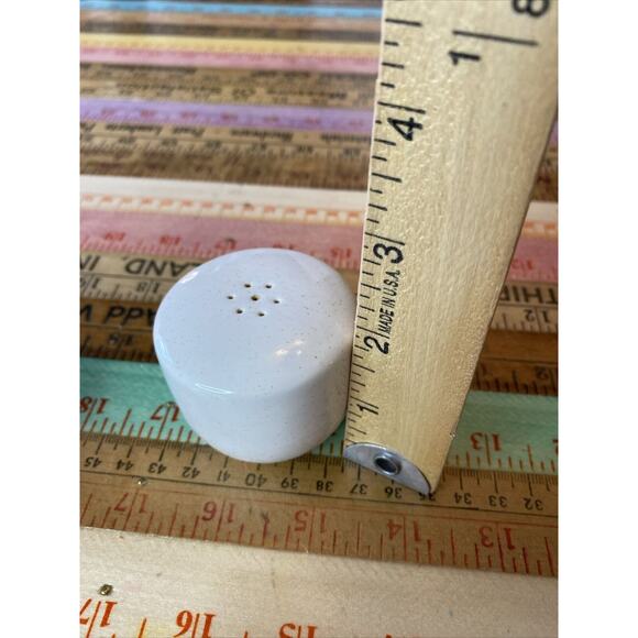 MCM Pebbleford White Speckled Salt Pepper Shaker Set T S & T Taylor Smith 2" - Picture 9 of 10